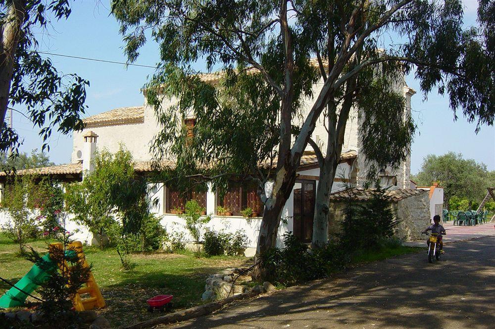 Il Casale Le Tre Volte Guest House Solfara Mare Екстериор снимка